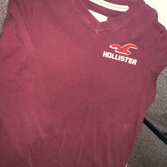 2 Long Sleeve T-shirts’ for $18 - Picture 3 of 4